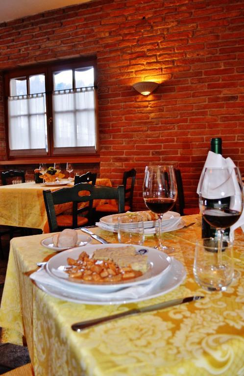 Hotel Locanda Le Tre Oche Молина ди Ледро Екстериор снимка