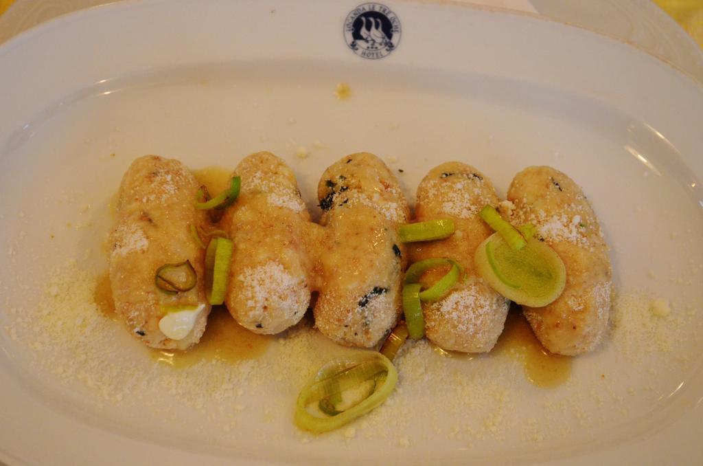 Hotel Locanda Le Tre Oche Молина ди Ледро Екстериор снимка