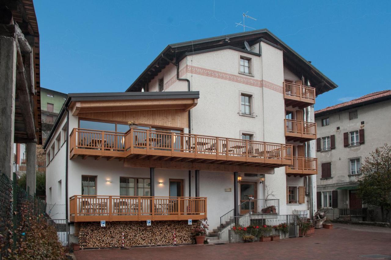 Hotel Locanda Le Tre Oche Молина ди Ледро Екстериор снимка